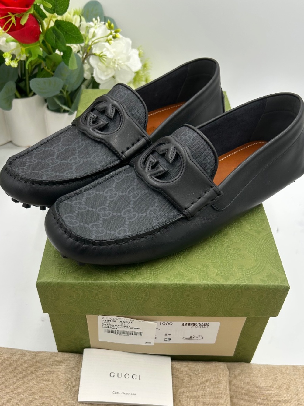 Men’s Gucci interlocking G Driver loafers. Size 8.5.(fits 9 US) made in Italy